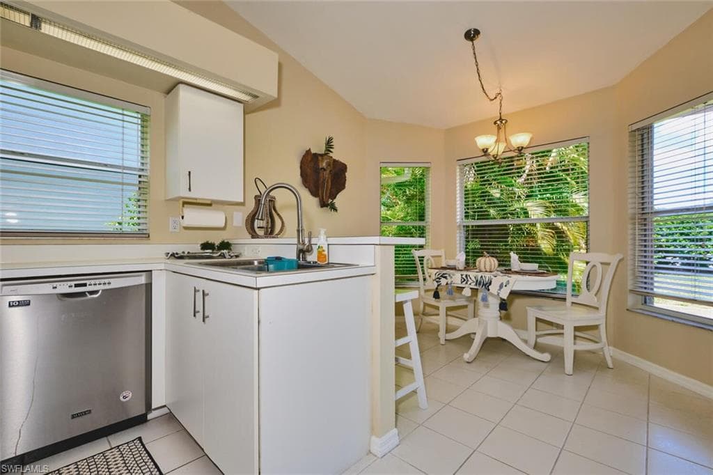 8192 Breton CIR, FORT MYERS FL 33912-6