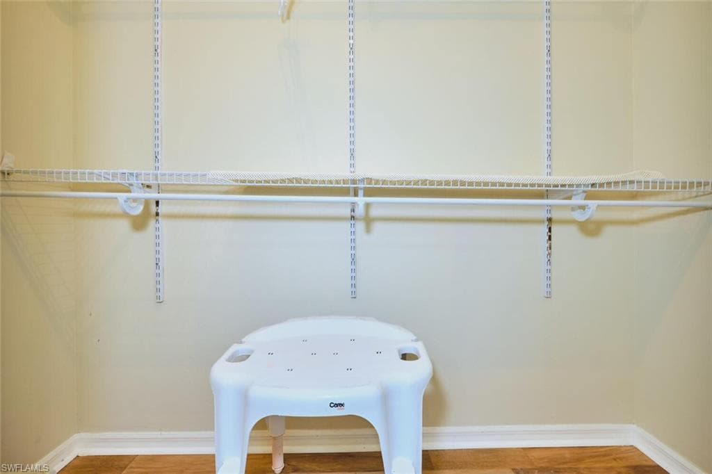 8192 Breton CIR, FORT MYERS FL 33912-29