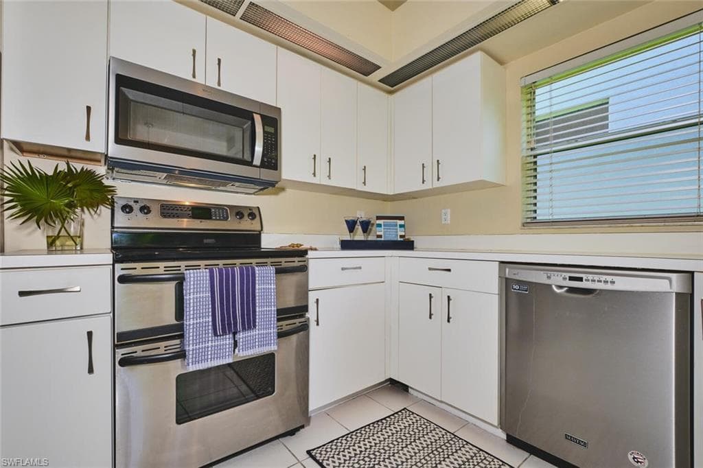 8192 Breton CIR, FORT MYERS FL 33912-7