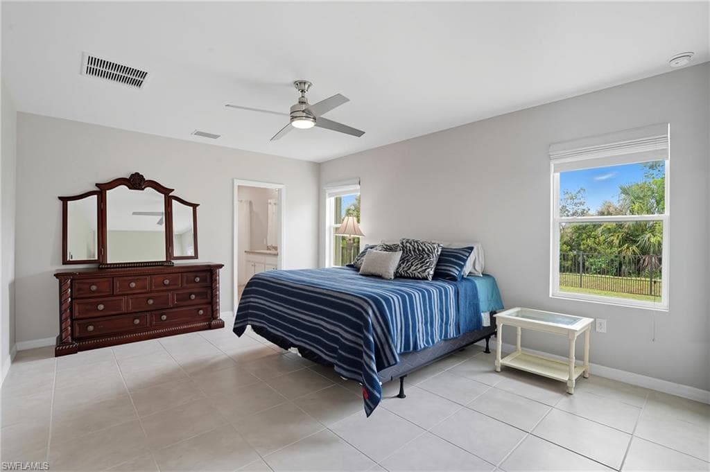 3164 Estancia LN, CAPE CORAL FL 33909-18