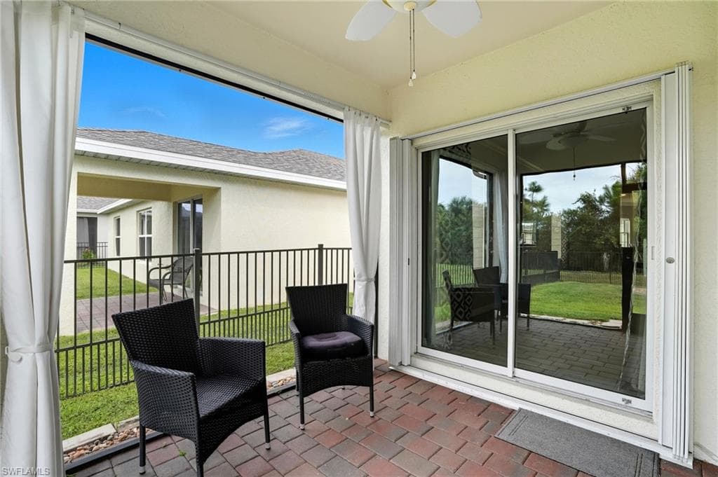 3164 Estancia LN, CAPE CORAL FL 33909-28