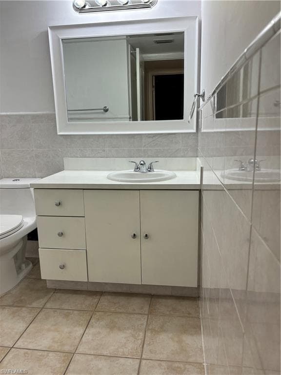 2366 E Mall DR # 119, FORT MYERS FL 33901-13