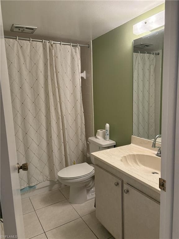 5419 Rattlesnake Hammock RD # F205, NAPLES FL 34113-4