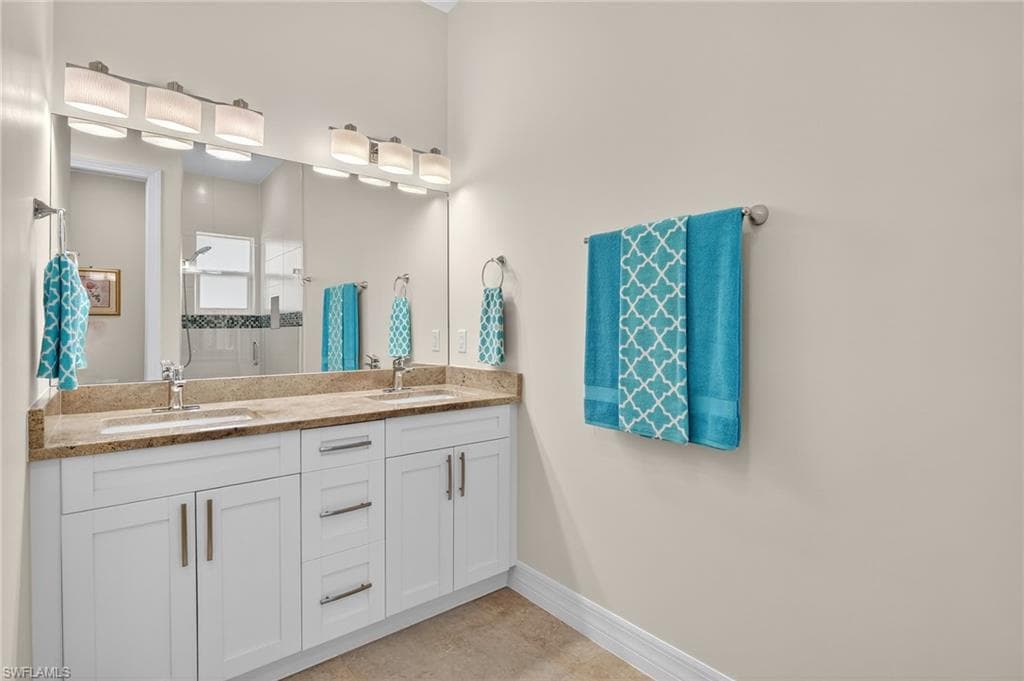 2769 Linda DR, NAPLES FL 34112-22