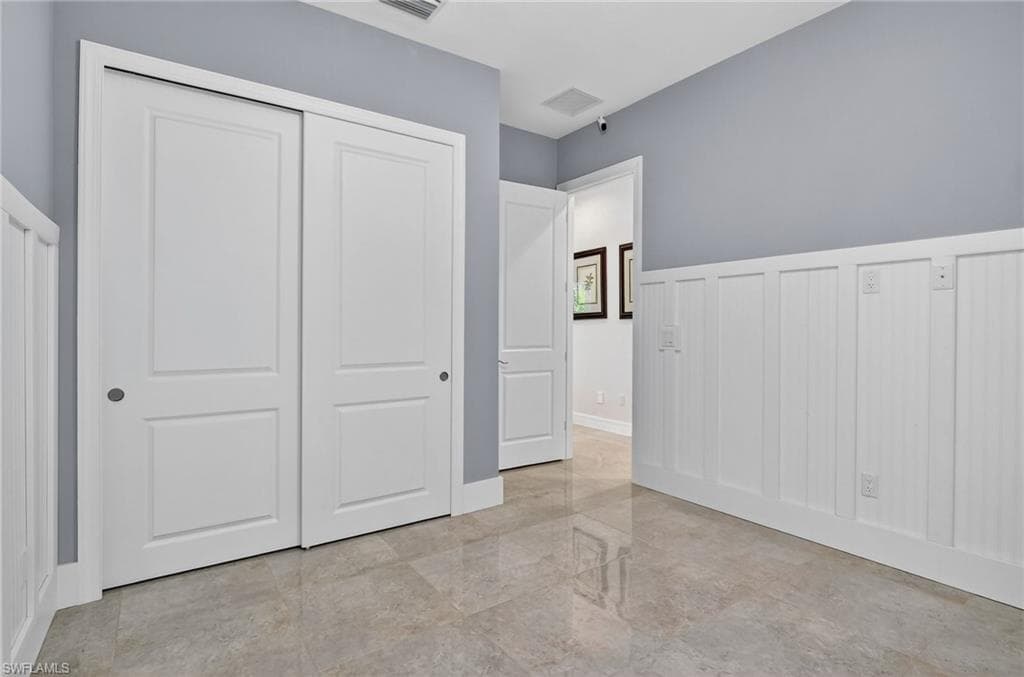 2769 Linda DR, NAPLES FL 34112-29