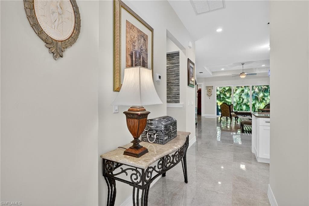 2769 Linda DR, NAPLES FL 34112-9