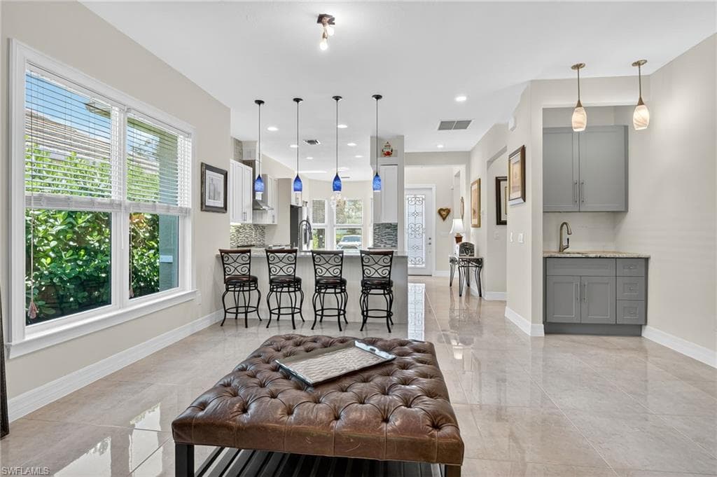 2769 Linda DR, NAPLES FL 34112-10