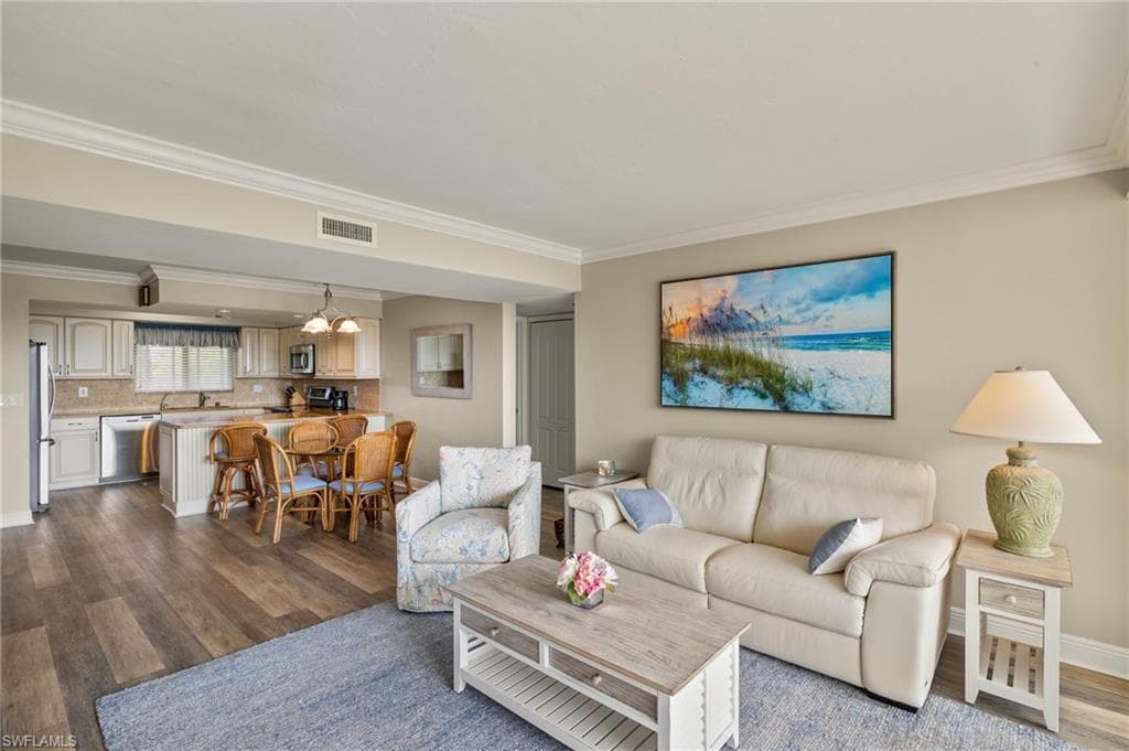 4200 Steamboat BEND # 303, FORT MYERS FL 33919-7