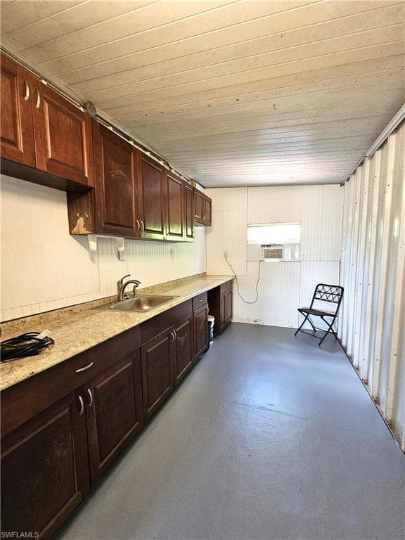 239 Tangerine DR, FORT MYERS FL 33905-22