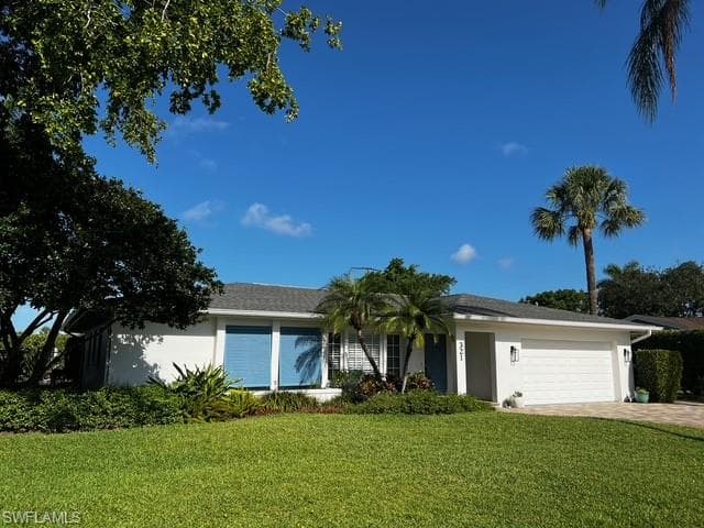 321 Burning Tree DR, NAPLES FL 34105-1