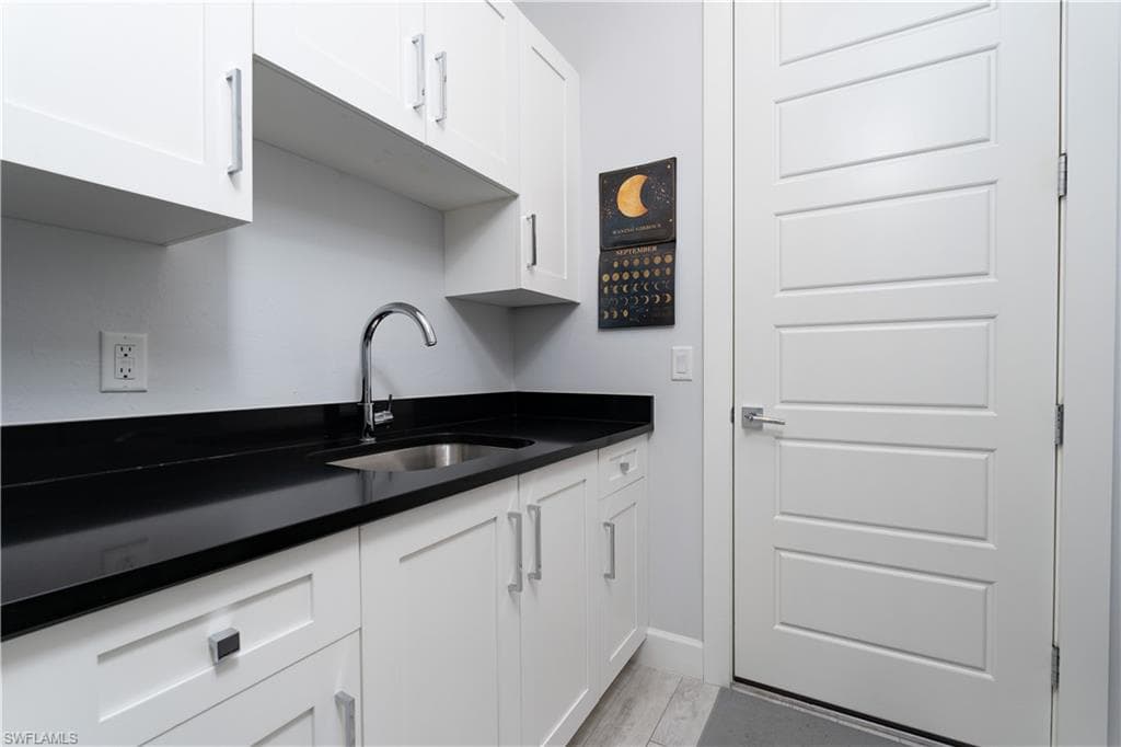 198 2nd ST, BONITA SPRINGS FL 34134-29