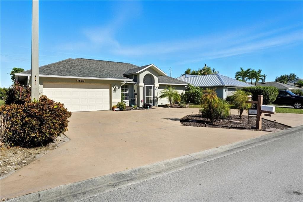 3626 Kent DR, NAPLES FL 34112-27