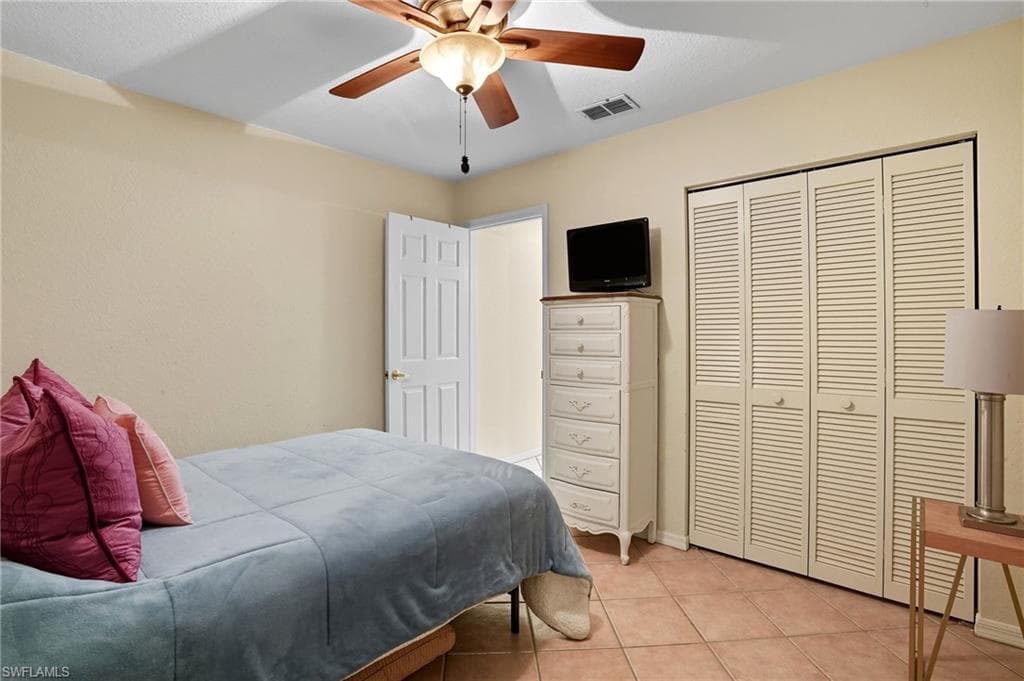 3626 Kent DR, NAPLES FL 34112-19