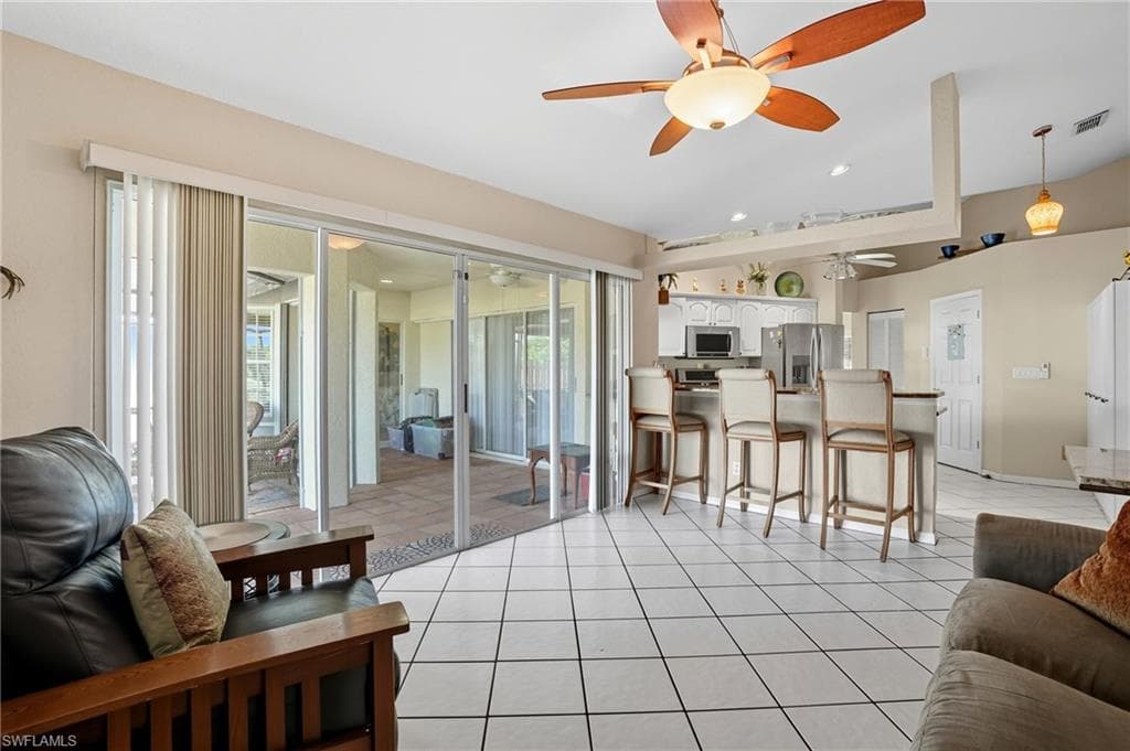 3626 Kent DR, NAPLES FL 34112-9
