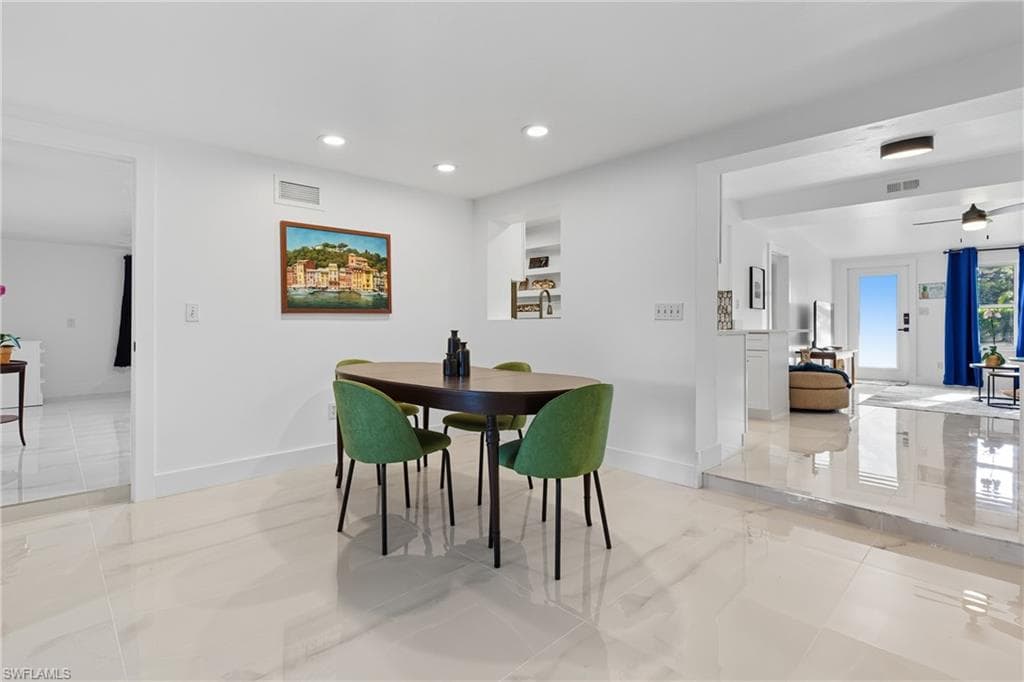 1280 Pine ST, NAPLES FL 34104-26