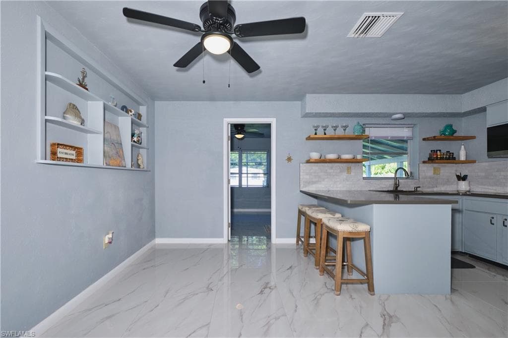 372 Altamont AVE, FORT MYERS FL 33905-4