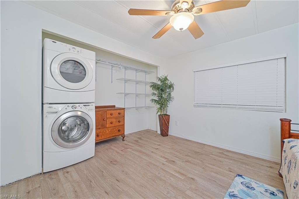 108 Windjammer WAY, FORT MYERS FL 33908-22