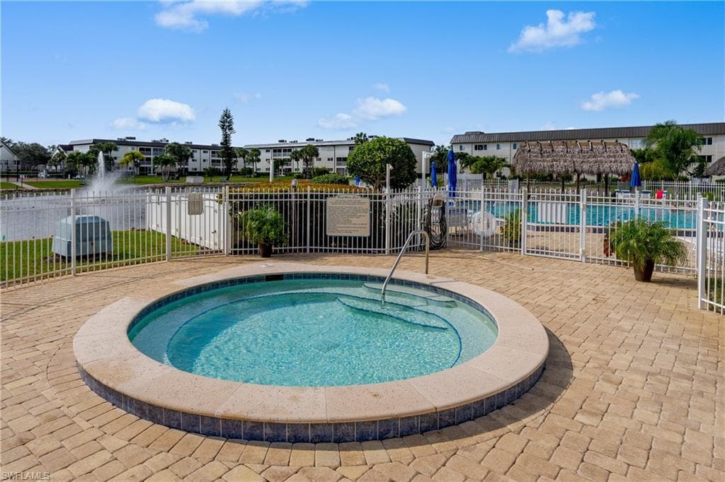 1008 Manatee RD # G104, NAPLES FL 34114-25