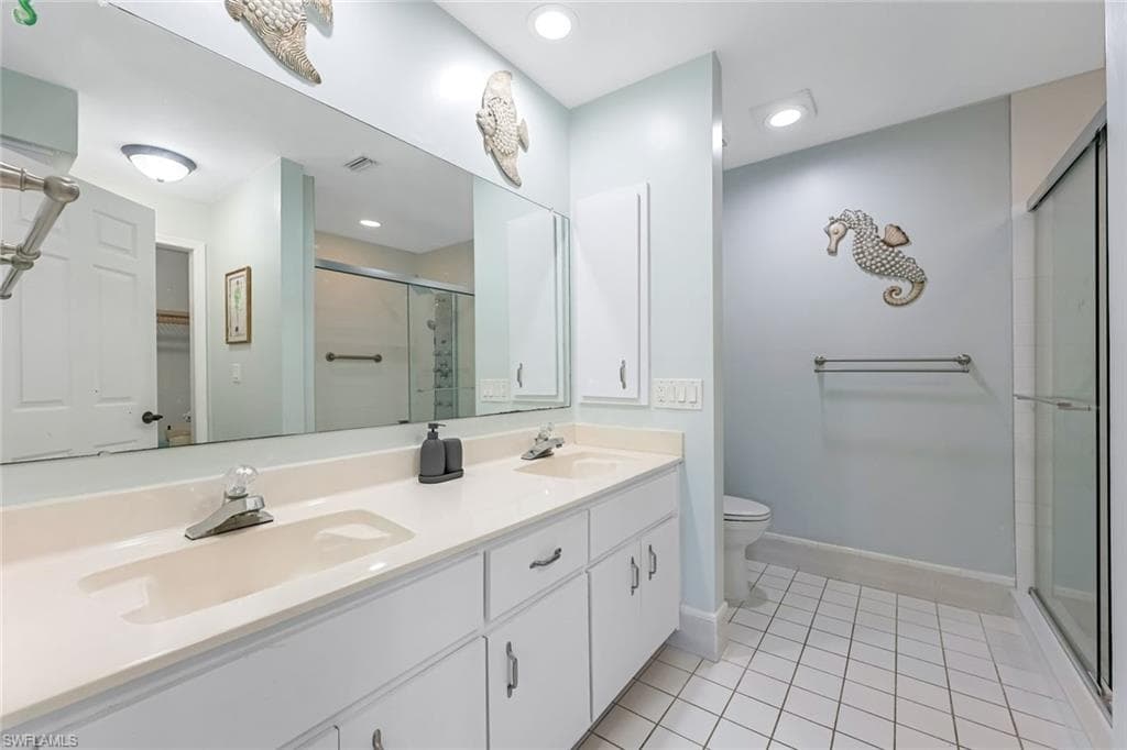 509 Roma CT # 202, NAPLES FL 34110-11