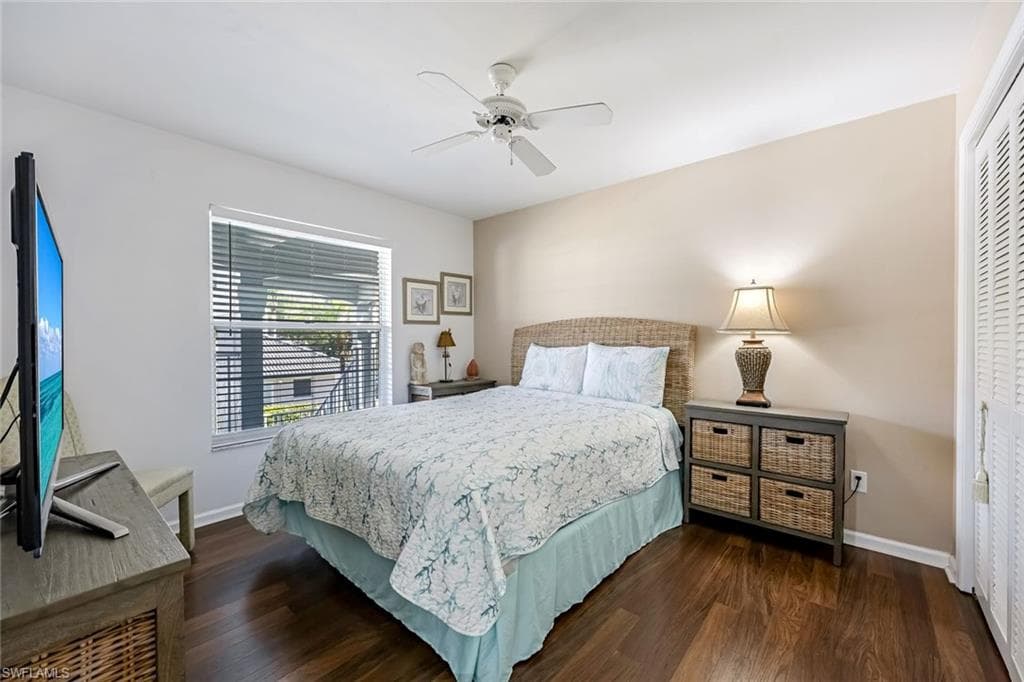 509 Roma CT # 202, NAPLES FL 34110-14