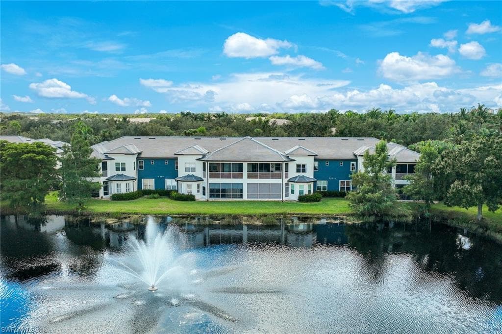 3530 Lansing LOOP # 202, ESTERO FL 33928-5