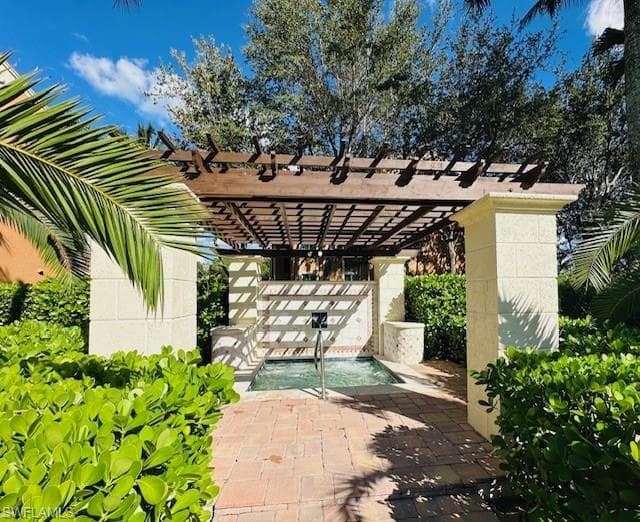 1210 Reserve WAY # 204, NAPLES FL 34105-34