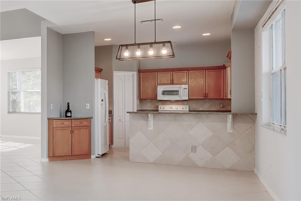 25680 Springtide CT, BONITA SPRINGS FL 34135-8