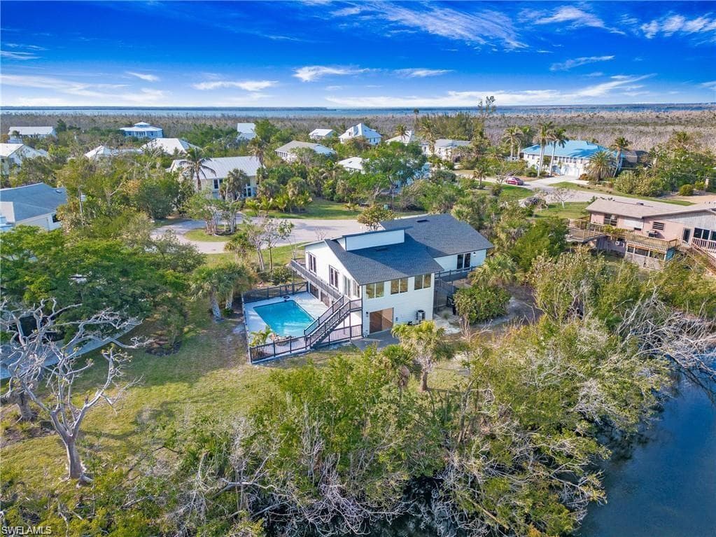 9416 Yucca CT, SANIBEL FL 33957-45