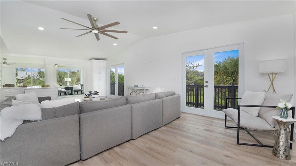 9416 Yucca CT, SANIBEL FL 33957-6