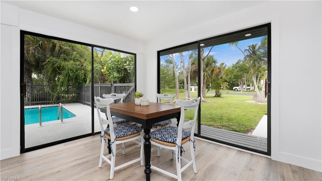 9416 Yucca CT, SANIBEL FL 33957-19