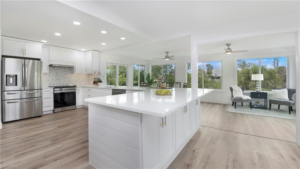 9416 Yucca CT, SANIBEL FL 33957-9