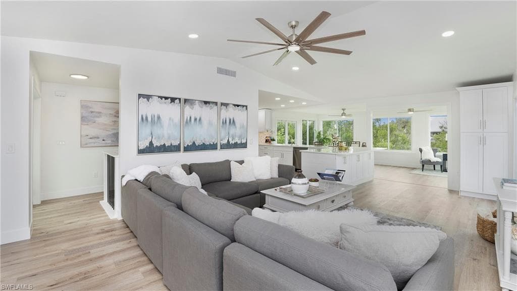 9416 Yucca CT, SANIBEL FL 33957-7