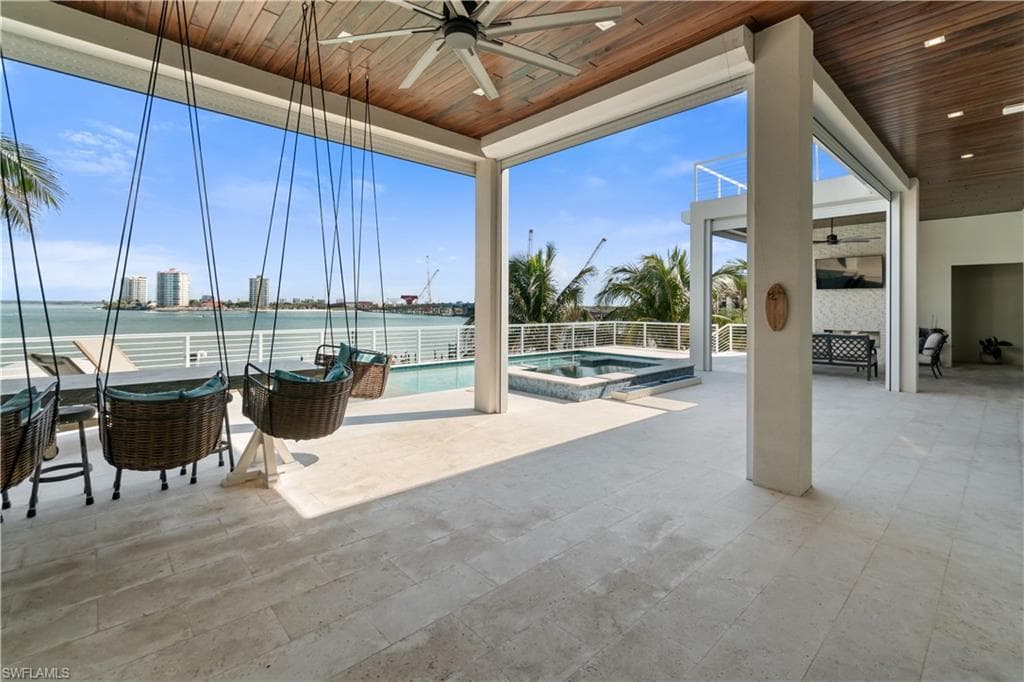 160 Little Carlos LN, FORT MYERS BEACH FL 33931-33