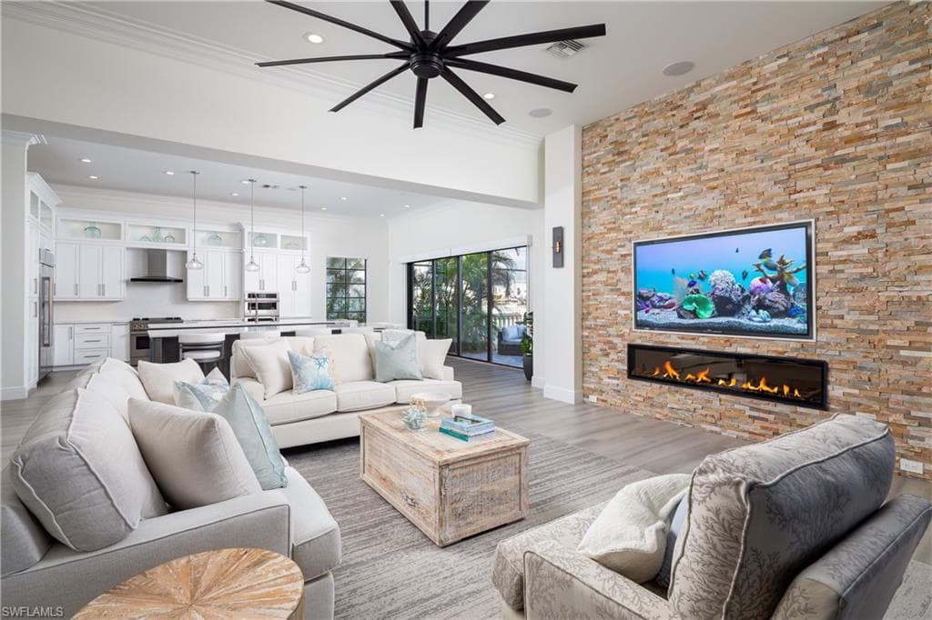 391 Palermo CIR, FORT MYERS BEACH FL 33931-21