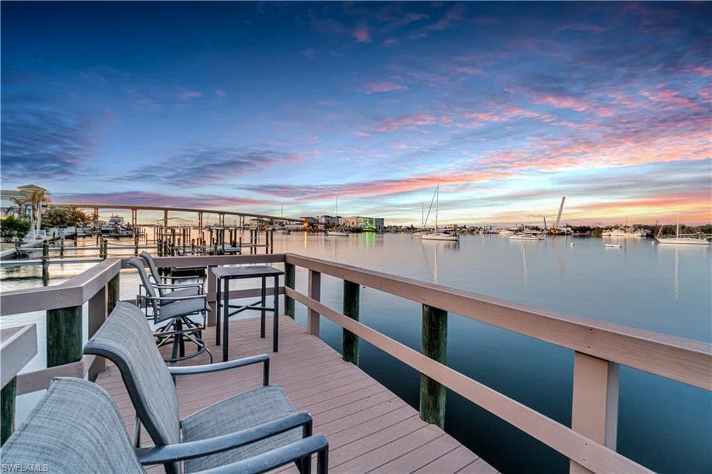 391 Palermo CIR, FORT MYERS BEACH FL 33931-9