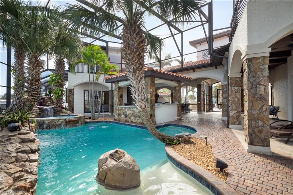 391 Palermo CIR, FORT MYERS BEACH FL 33931-36