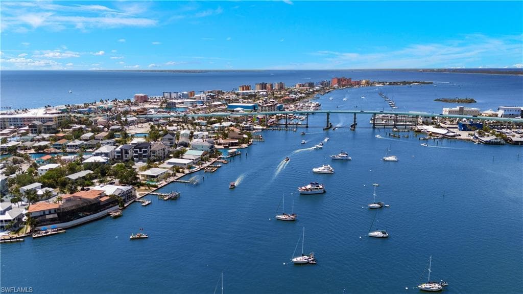 391 Palermo CIR, FORT MYERS BEACH FL 33931-47