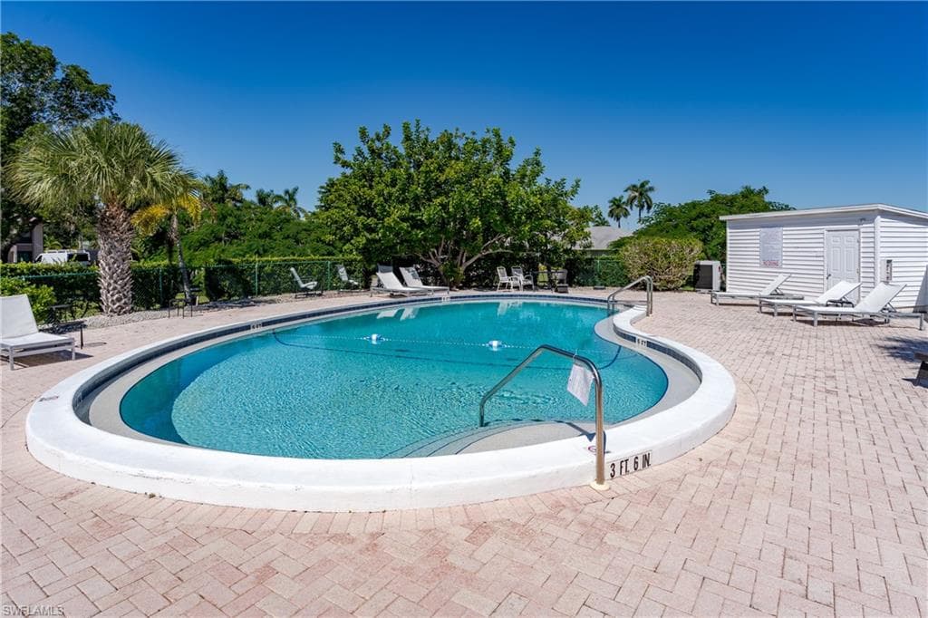 20 Watercolor WAY, NAPLES FL 34113-29