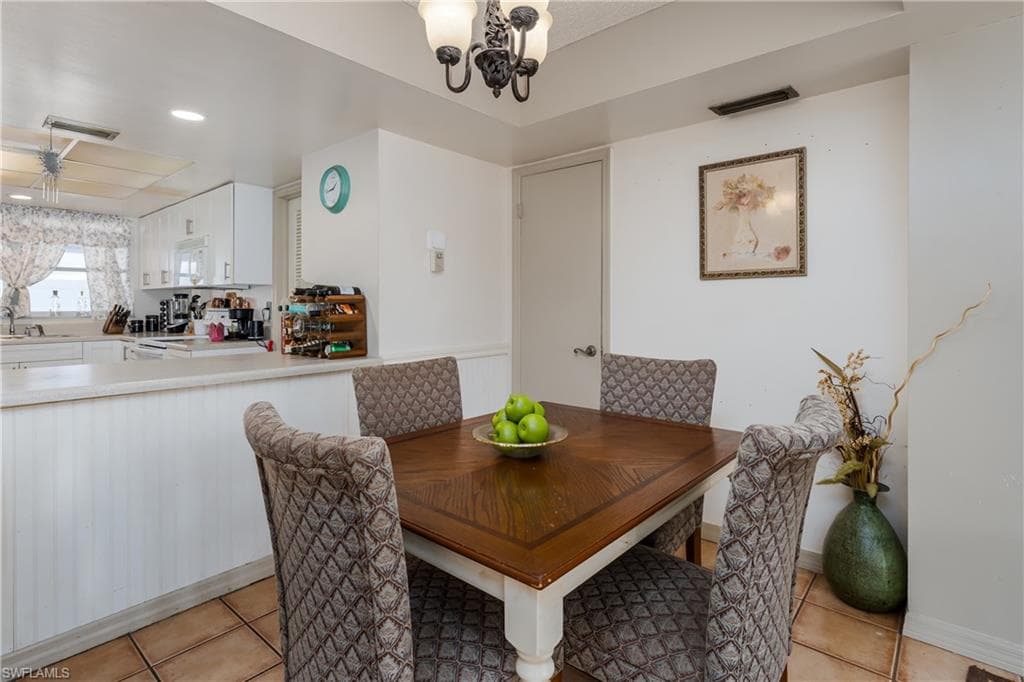 20 Watercolor WAY, NAPLES FL 34113-9