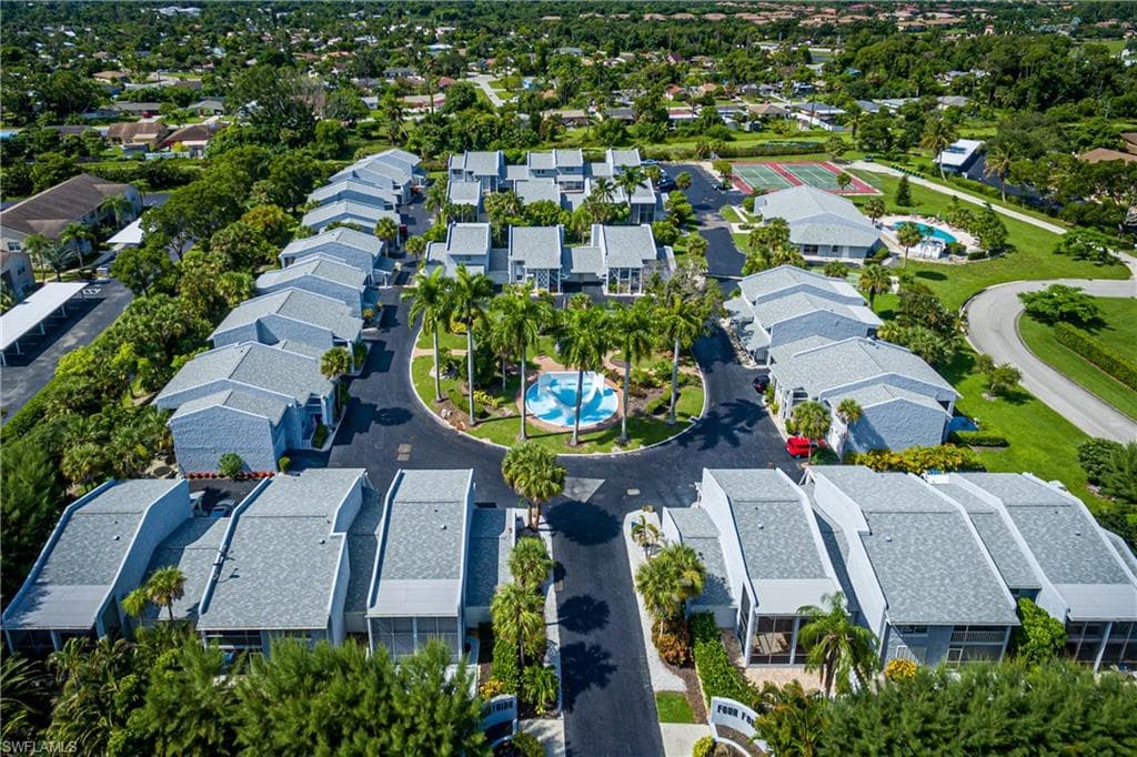 20 Watercolor WAY, NAPLES FL 34113-38