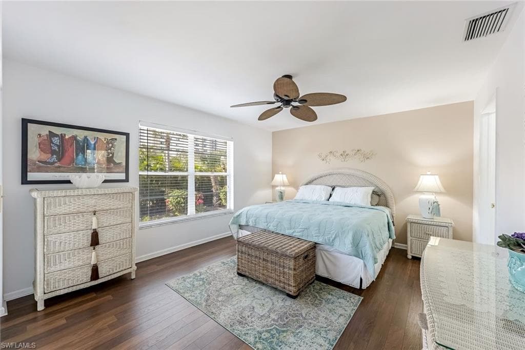 509 Roma CT # 202, NAPLES FL 34110-9