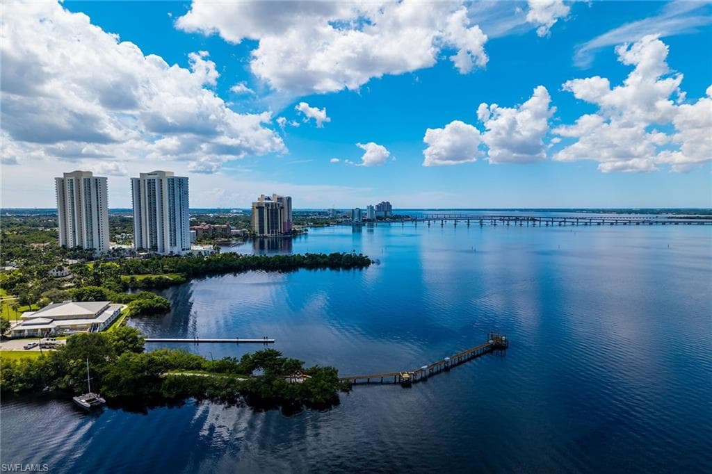 3225 E Riverside DR, FORT MYERS FL 33916-27