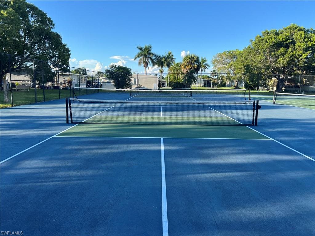 120 Grassy Key LN # 38, NAPLES FL 34114-22