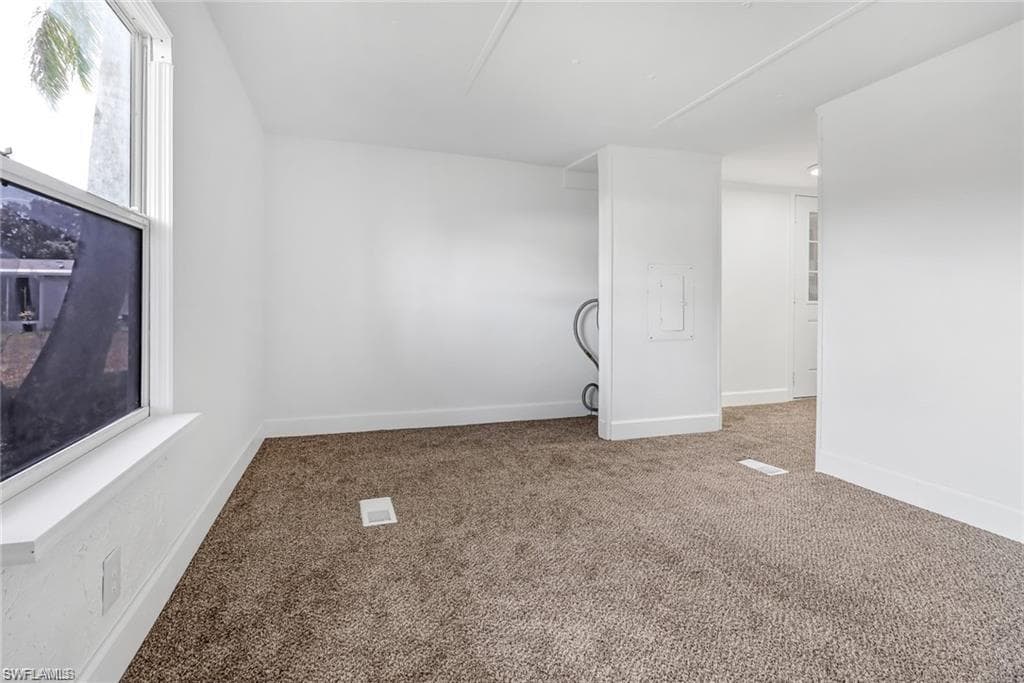 120 Grassy Key LN # 38, NAPLES FL 34114-12