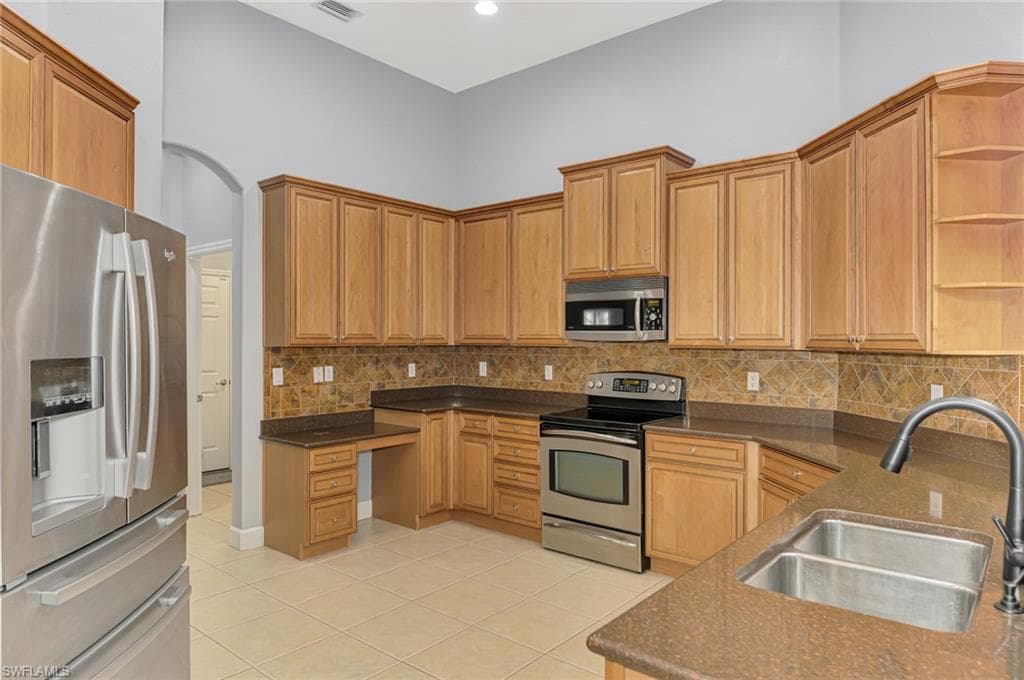 14711 2nd Avenue CIR NE, BRADENTON FL 34212-38