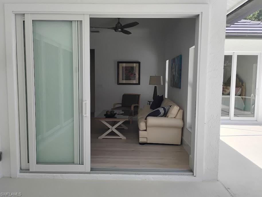 1909 Fairfax CIR, NAPLES FL 34109-10