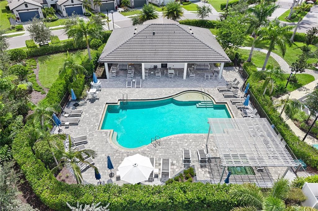 14875 Loggerhead DR, NAPLES FL 34120-20