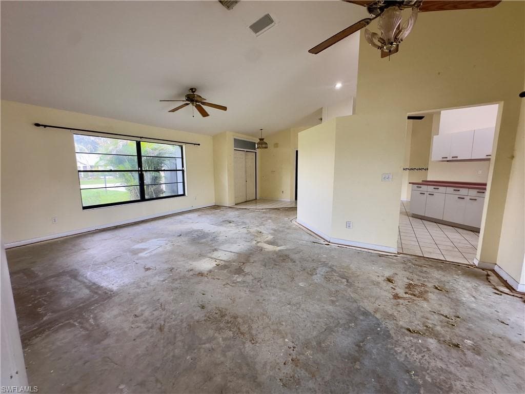 9382 Pineapple RD, FORT MYERS FL 33967-3