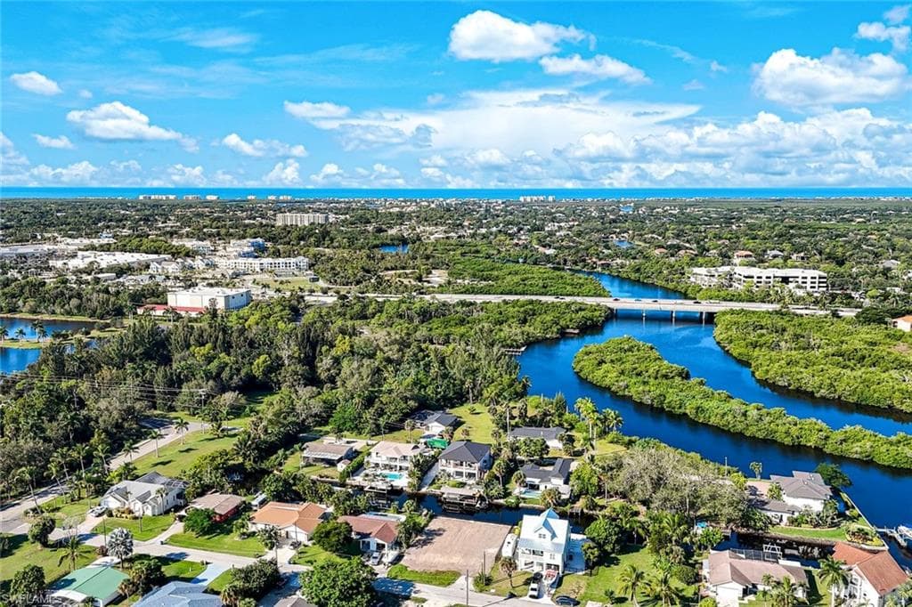 27281 Buccaneer DR, BONITA SPRINGS FL 34135-12