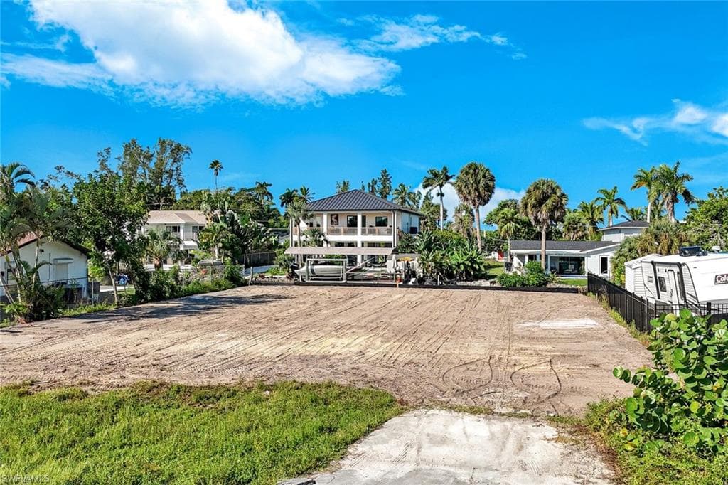 27281 Buccaneer DR, BONITA SPRINGS FL 34135-6